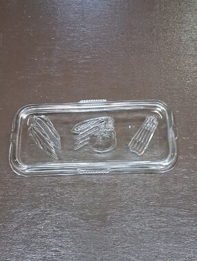 Vintage Federal Glass‎ refrigerator dish lid featuring raised vegetable motifs